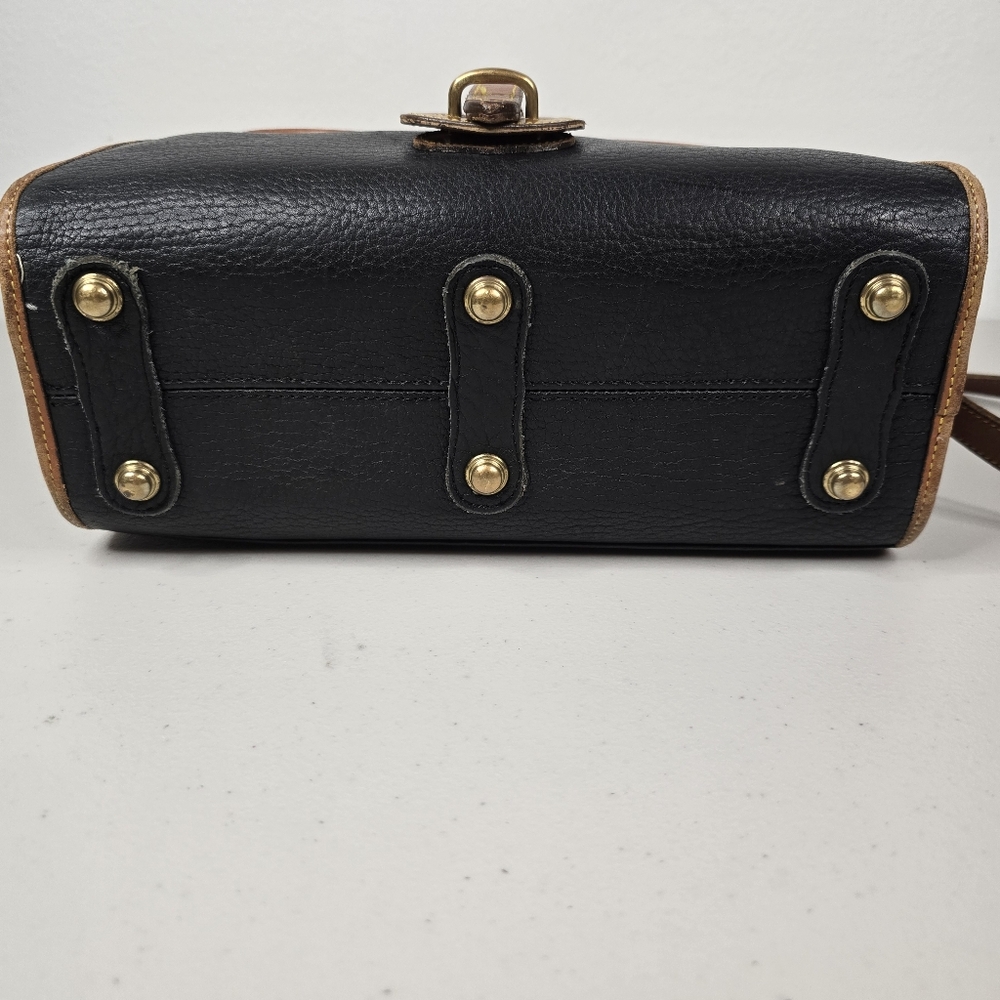 DOONEY & BOURKE Shoulder Bag Leather All Weather VTG Essex Black Tan Ships FAST - Picture 15 of 17